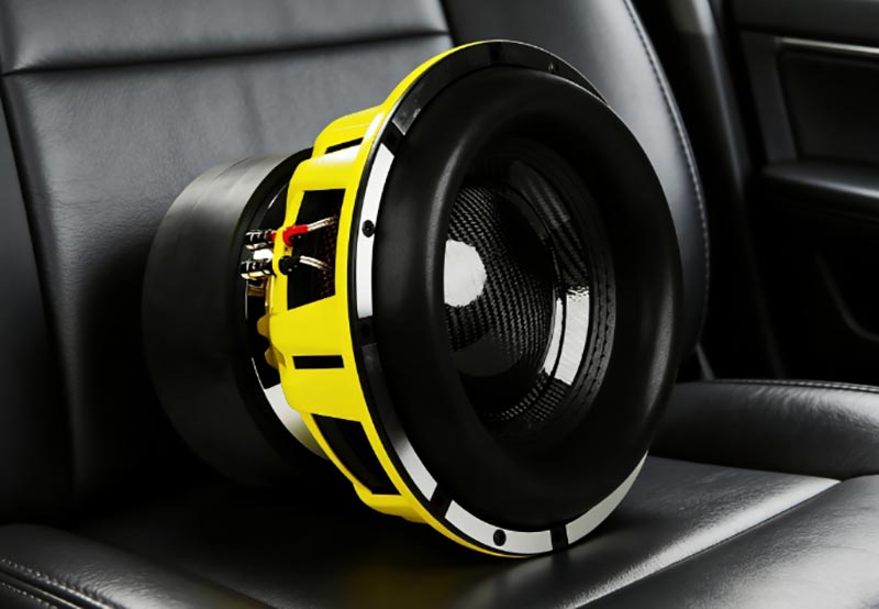 12-tums bilsubwoofer i kolfiber: 6000W toppeffekt, kraftfull bas kommer