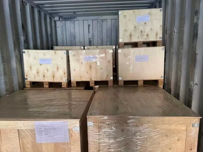16 Carton Jack-formar skickas till fabriken i Vietnam för massproduktion